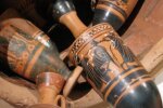 Древнегреческие вазы. Фото: скриншот youtube.com