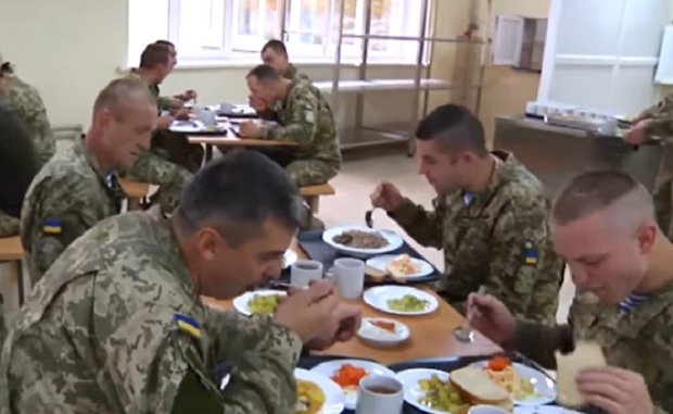 В Вооруженных силах Украины введена новая система питания. Фото: скриншот YouTube