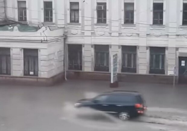 Украину продолжит поливать дождями. Фото: скрин youtube