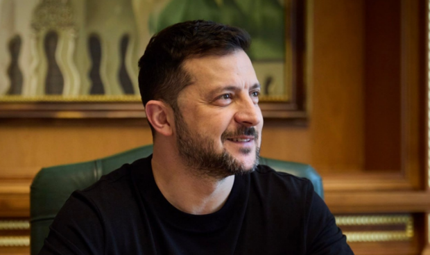 Другий паспорт українцям: Зеленський сказав, хто отримає і від яких країн