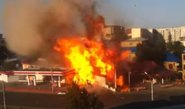 Взрыв на АЗС. Фото: скриншот YouTube