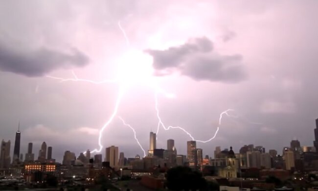 Гроза. Фото: YouTube, скрин