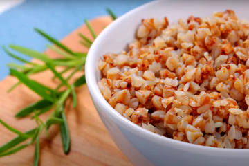 Які каші здатні очистити печінку краще за препарати. Фото: YouTube