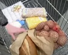 Стало известно, сколько граждане Украины и других стран тратят на продукты. Фото: скрин YouTube