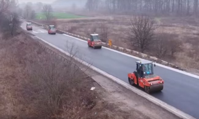 Ремонт дорог, скриншот YouTube