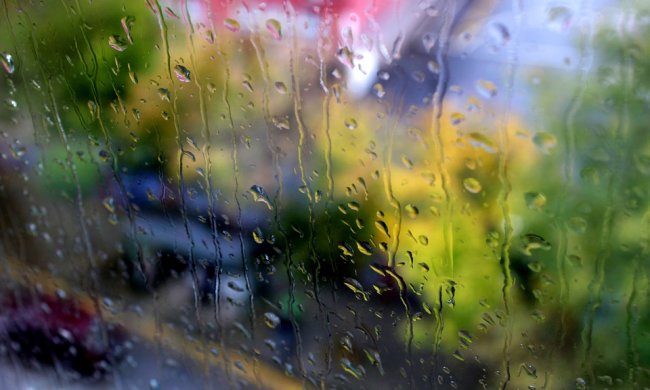 Непогода в Украине: буря с дождем и градом, синоптики рассказали какие регионы накроет