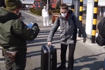 Заробитчане. Фото: Факты, скрин
