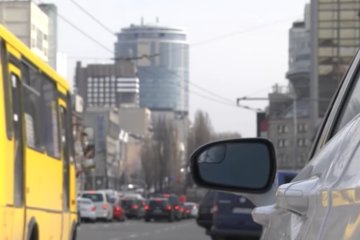 Фото и видео фиксация на дорогах столицы. Фото: скриншот YouTube