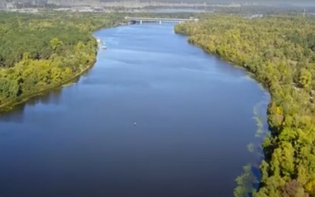Река Днепр. Фото: скриншот YouTube