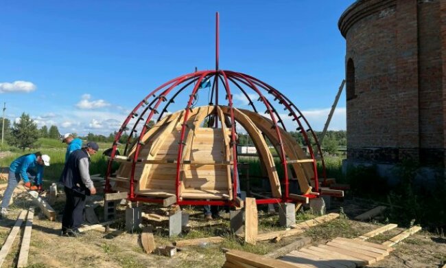 Стародавній козацький Спасо-Преображенський монастир УПЦ в Межигір'ї запрошує взяти участь у відродженні обителі