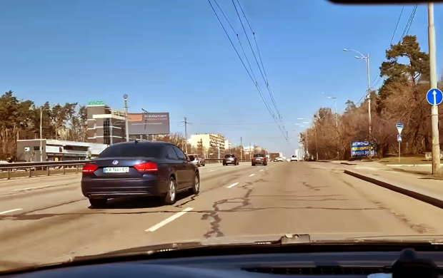 В Украине меняют правила техосмотра автомобилей. Фото: YouTube