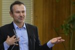 Вакарчук хочет попытаться стать Зеленским: заговорил об отношениях с РФ