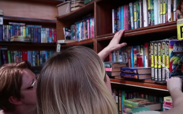 Книги. Фото: скріншот YouTube-відео