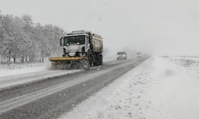 Негода. Фото: скріншот відео YouTube