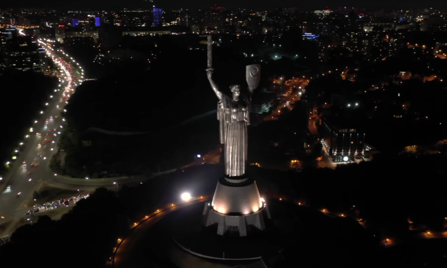 Повітряні тривоги у столиці, рішення щодо пляжного сезону та обшуки у КМДА: що трапилося у Києві в ніч проти 17 травня