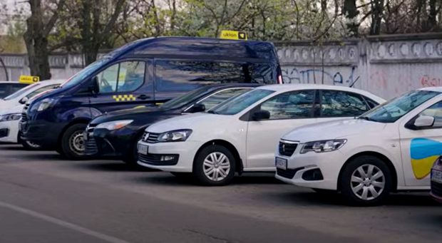 Uklon планує возити українців за кордон. Фото: YouTube