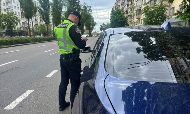 Водіїв попередили про зміни в ПДР - ліміт на алкоголь та наклейка на скло