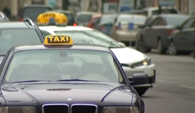 Такси. Фото: YouTube, скрин