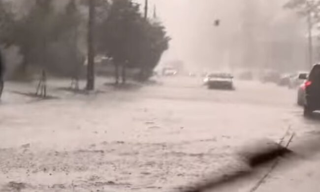 Ливень. ФотоYoutube