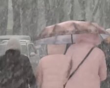 В декабре Украину заметет снегом. Фото: скриншот Youtube-видео