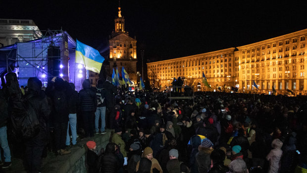 Тысячи украинцев пришли на майдан: что происходило на главной площади, подробности