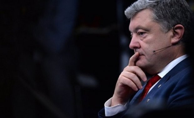 Уголовные дела за коррупцию подтолкнули Порошенко на побег из Украины