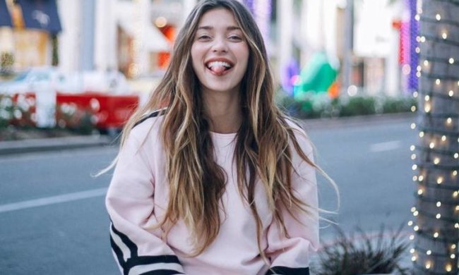 Неизвестный мужчина повел Тодоренко к алтарю: реакция Влада Топалова