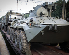 Россия захватывает Беларусь: эшелоны боевой техники едут на Минск