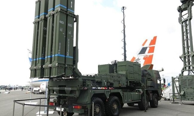 Нова пускова установка IRIS-T від Німеччини для України