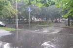 Дощ. Фото: скріншот YouTube-відео