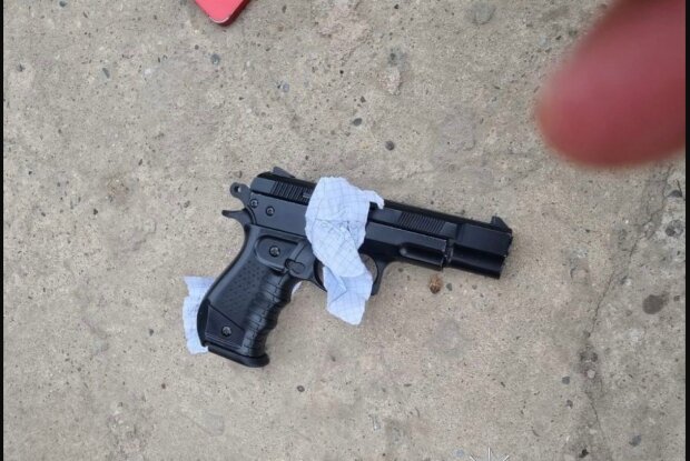 Учень стріляв в школі. Фото: Нацполіції