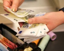 В Европе поменяли деньги: жителям ЕС прийдется привыкнуть к новым денежным знакам