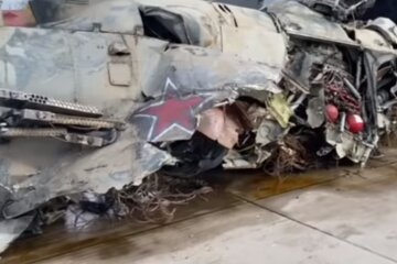 Розбитий російський гелікоптер. Фото: скріншот YouTube-відео