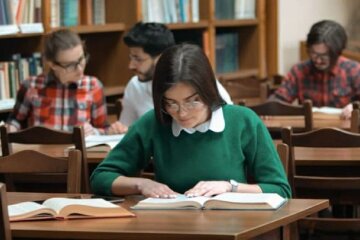 Студенти. Фото: скрін відео