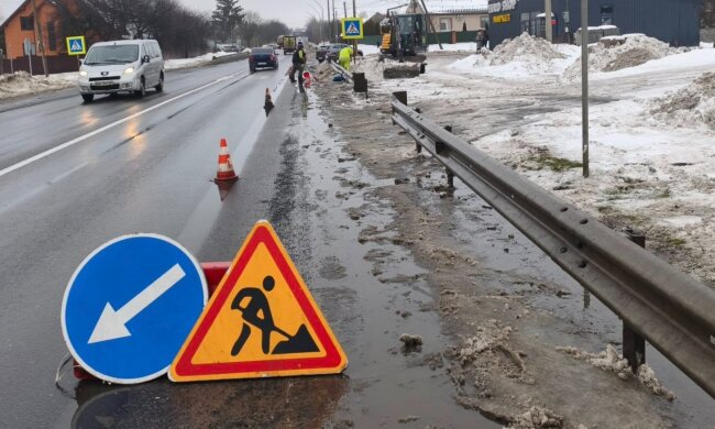 Разбитые дороги: за разорванные колеса водителям вернут деньги – что нужно сделать