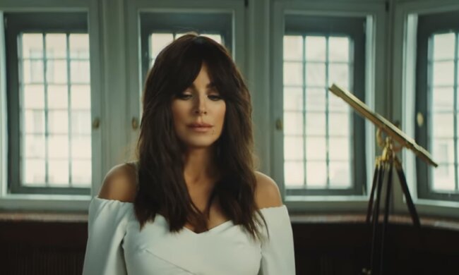 Ани Лорак. Фото: скриншот YouTube