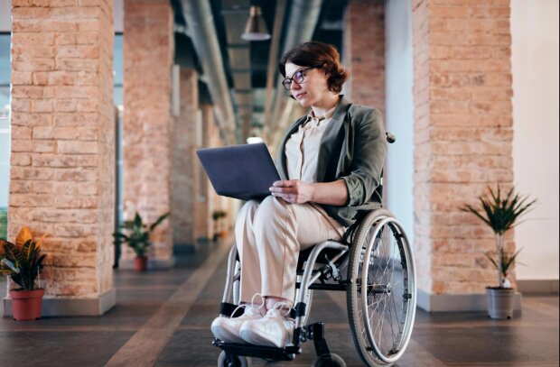 Пенсії з інвалідності, виплати, гроші. Фото: Telegram