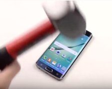 Смартфон Samsung. Фото: скриншот Youtube