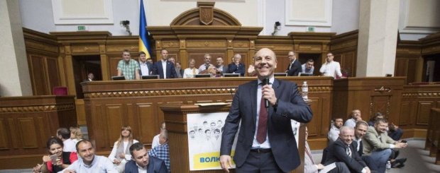 Депутатом может стать даже бомж: в ЦИК озвучили суммы залогов на выборах в Раду