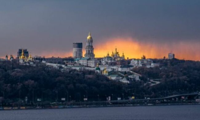 Над памяткой Киева сгущаются тучи: есть только один способ спасения, иначе рухнет