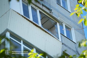 Последствия ночной атаки: повреждены многоквартирные дома в Запорожье