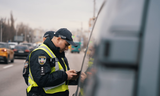 Кому за новими ПДР не можна сідати за кермо через вік, Фото: Патрульна поліція Києва