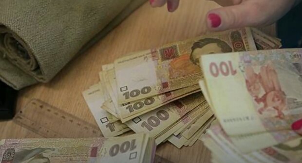 "Бычьи" прогнозы на развитие экономики Кабмина Украины. Фото: скриншот Youtube