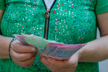 Деньги, пенсионеры, льготники, доплаты, пенсии. Фото: Telegram