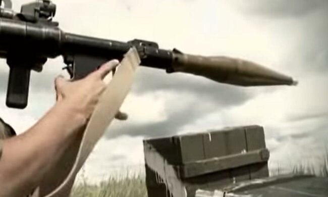 В Мукачево из гранатомета обстреляли комплекс отдыха. Фото: скрин youtube