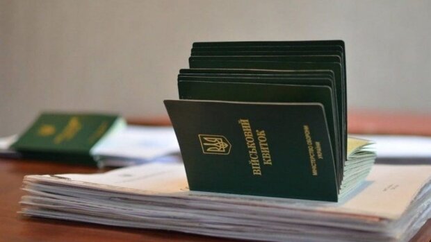 Украинцам, которые не стоят на учете ТЦК или в розыске, дадут бронь – законопроект