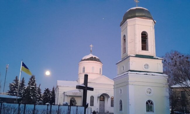 Церква. Фото Стіна