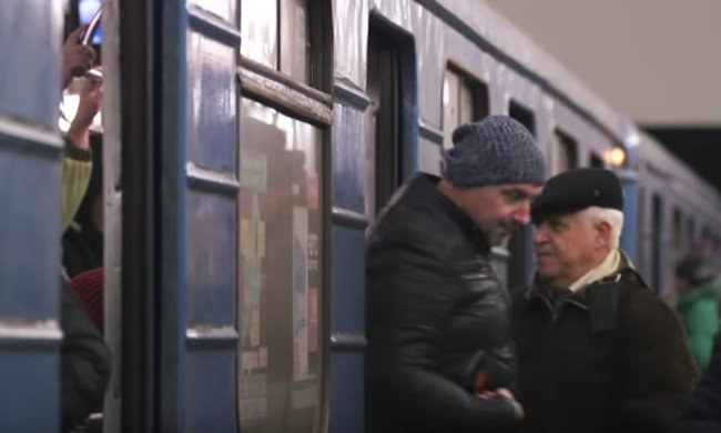 Вагон метро, фото: скриншот с youtube