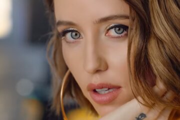 Надя Дорофеева. Фото: скриншот YouTube