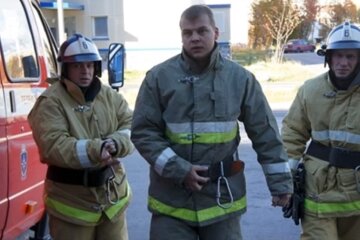 Работники ГСЧС. Фото: Youtube
